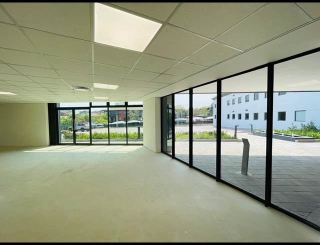 425M² OFFICE TO LET IN VORNA VALLEY