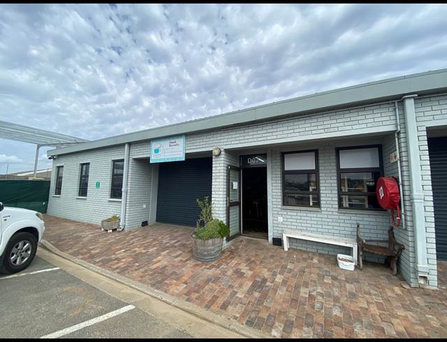 94M² WAREHOUSE RENTED IN MILNERTON CENTRAL