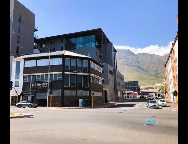 400M² OFFICE TO LET IN FORESHORE
