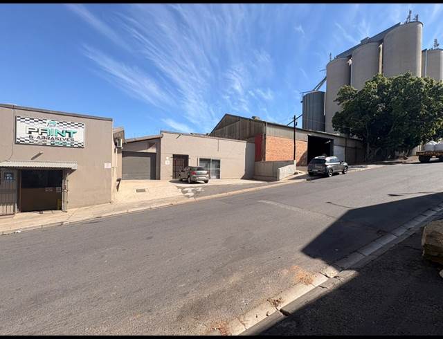 200M² WAREHOUSE TO LET IN MALMESBURY INDUSTRIA