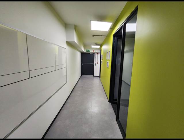1,928M² OFFICE TO LET IN CAPE TOWN CITY CENTRE