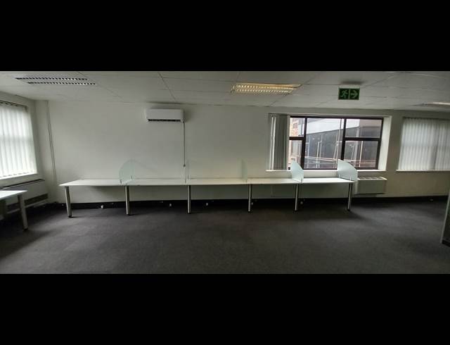 105M² OFFICE TO LET IN LONEHILL