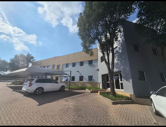 1,695M² WAREHOUSE TO LET IN RANDJESPARK