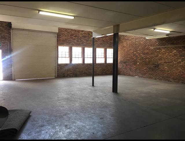 315M² WAREHOUSE TO LET IN STRIJDOMPARK
