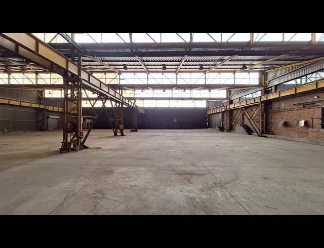 4,000M² WAREHOUSE TO LET IN STORMILL