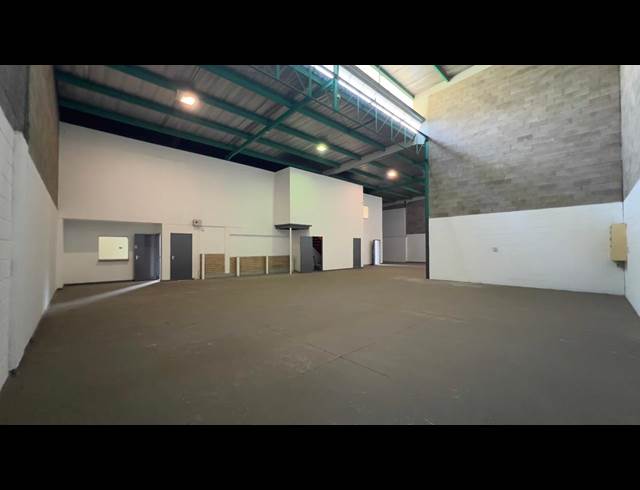 566.10M² WAREHOUSE TO LET IN DRIEHOEK