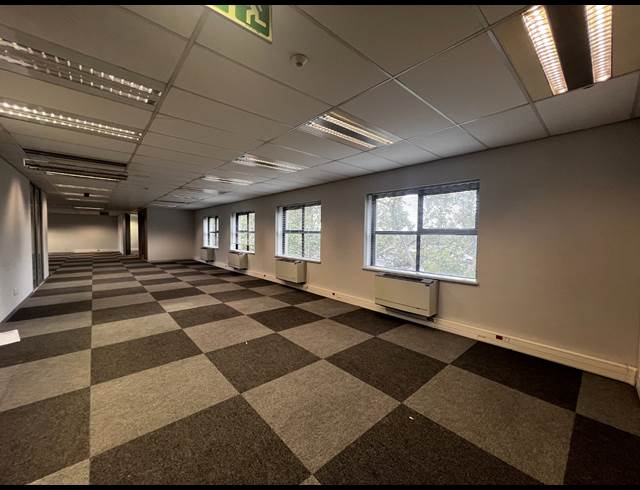 415M² OFFICE TO LET IN MOWBRAY