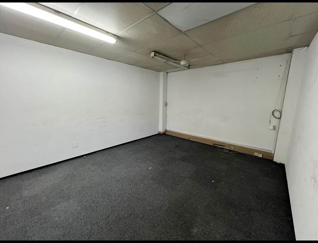 431M² WAREHOUSE TO LET IN STRIJDOMPARK