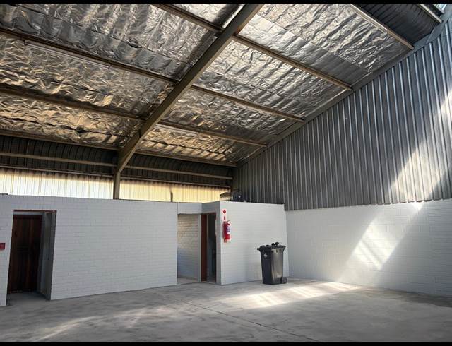 200M² WAREHOUSE TO LET IN ALBERTON NORTH