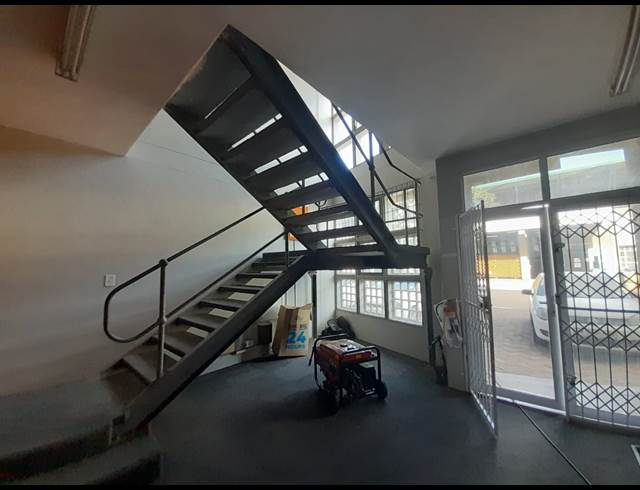 1,370M² WAREHOUSE TO LET IN MARIANNHILL