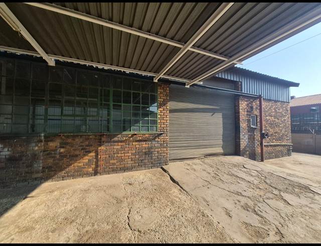 500M² WAREHOUSE TO LET IN ALRODE SOUTH