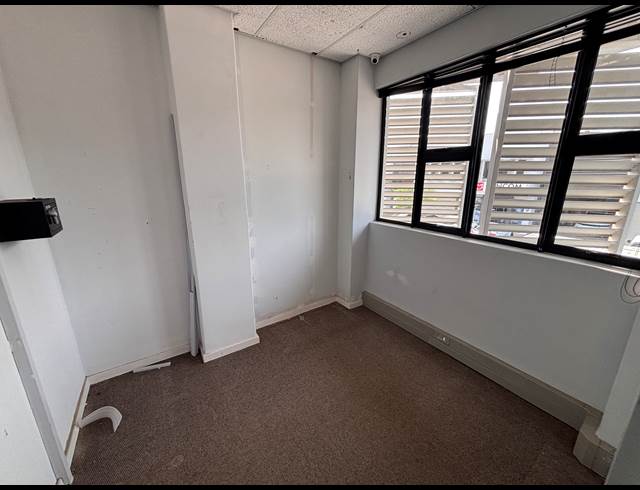 494M² WAREHOUSE TO LET IN UMHLANGA RIDGE