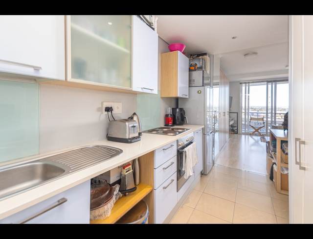 1 BEDROOM APARTMENT TO LET IN BEACHFRONT