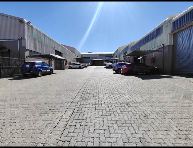 150M² WAREHOUSE TO LET IN ALBERTON NORTH