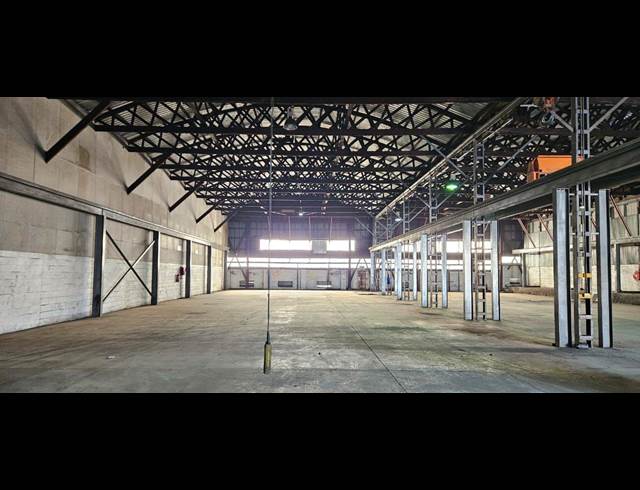 1,474M² WAREHOUSE TO LET IN PAARL CENTRAL