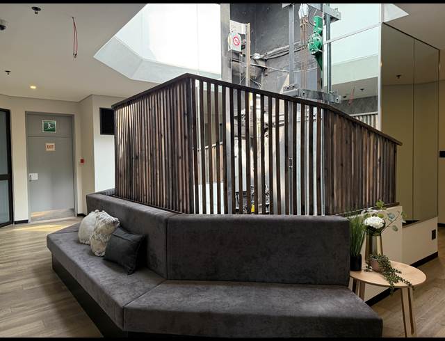 189.90M² OFFICE TO LET IN TYGER VALLEY