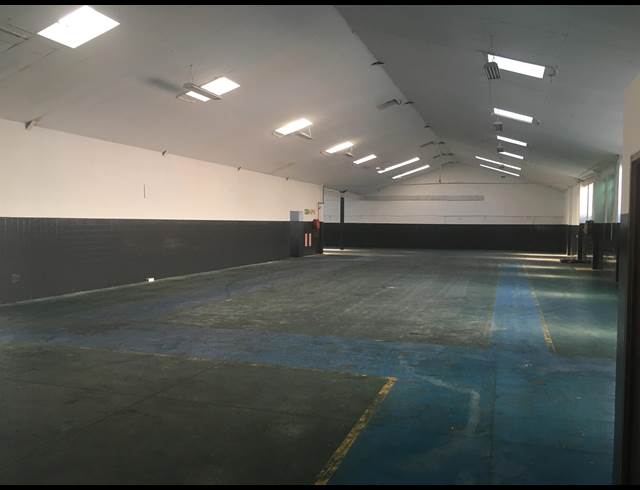 1,381M² WAREHOUSE TO LET IN EPPING INDUSTRIAL