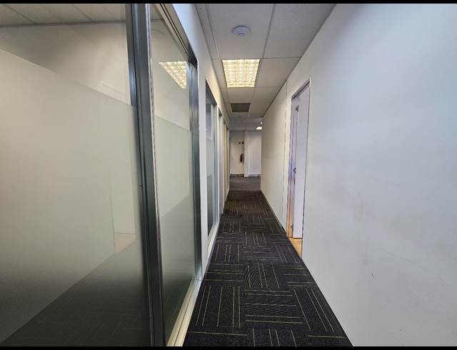 187M² OFFICE TO LET IN MILNERTON CENTRAL