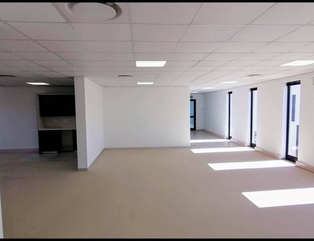 142M² OFFICE TO LET IN DURBANVILLE CENTRAL