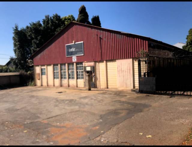 800M² WAREHOUSE TO LET IN KEW