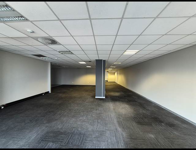 187M² OFFICE TO LET IN SANDTON CENTRAL