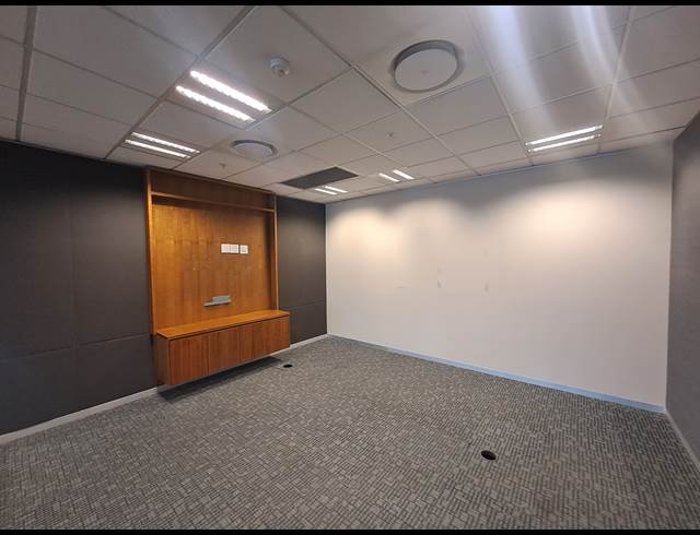 983M² OFFICE TO LET IN MELROSE ARCH