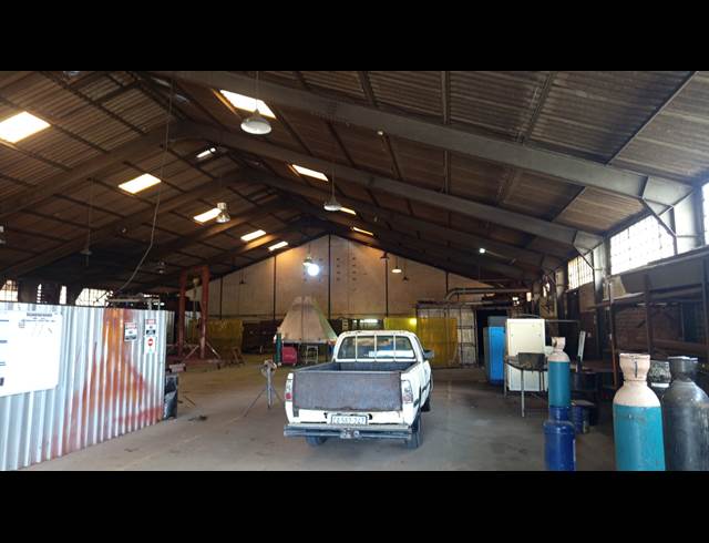1,100M² WAREHOUSE TO LET IN NDABENI