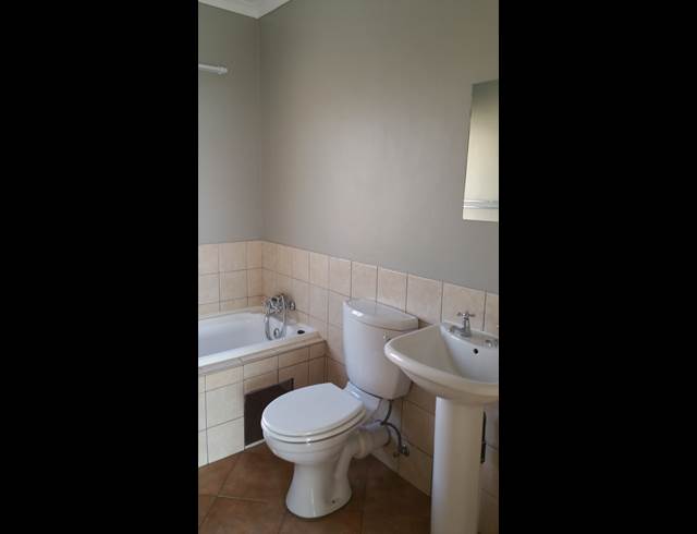 3 bed property to rent in TERENURE