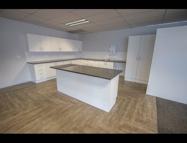 1,971M² OFFICE TO LET IN SANDTON CENTRAL