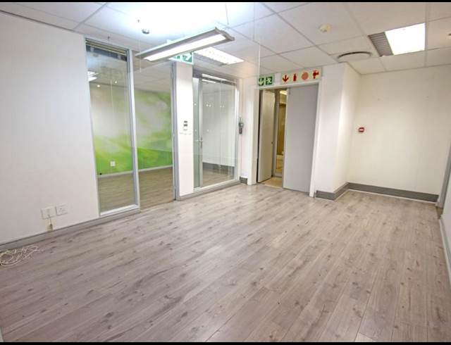 510M² OFFICE TO LET IN FOURWAYS