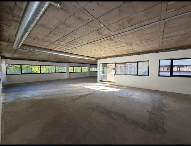 1,960M² BUILDING TO LET IN MOWBRAY