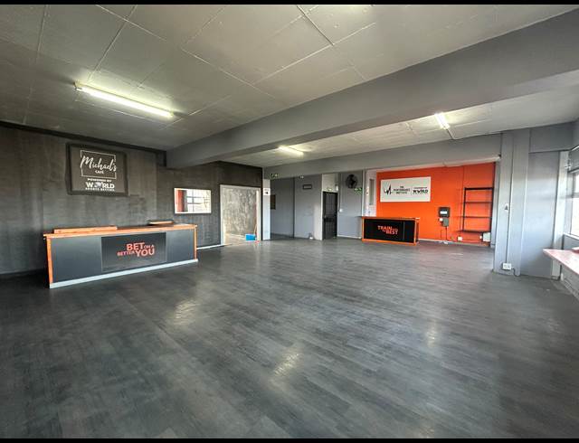 582M² OFFICE TO LET IN PAARDEN EILAND