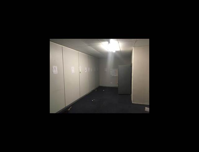 400M² OFFICE TO LET IN EPPING INDUSTRIAL