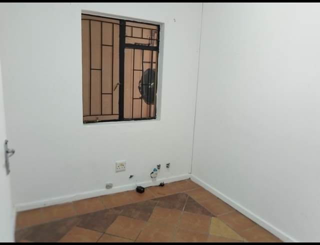 65M² OFFICE TO LET IN SONHEUWEL
