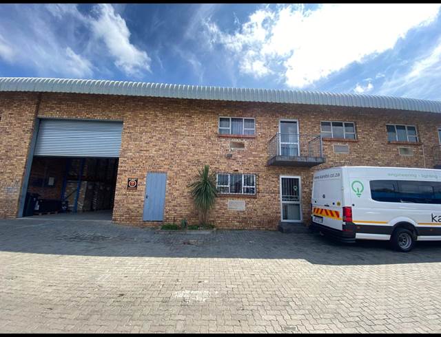 600M² WAREHOUSE TO LET IN HALFWAY HOUSE