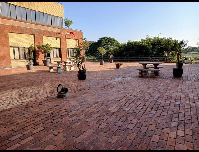 1,246M² OFFICE TO LET IN WESTVILLE