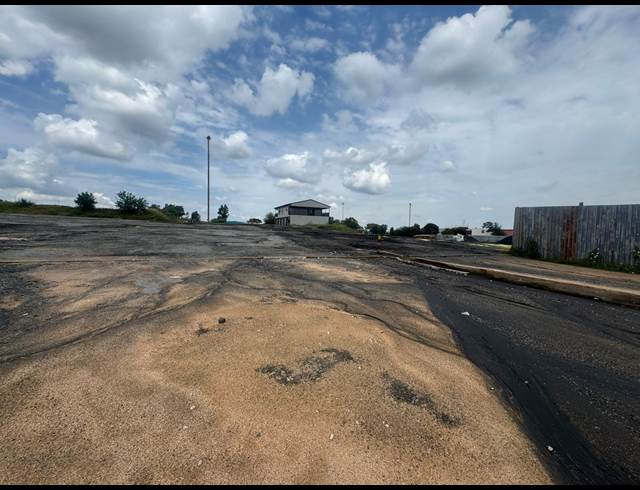30,000M² VACANT LAND TO LET IN ALBERTON NORTH
