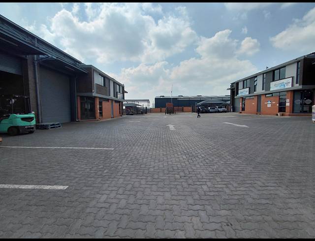 343M² WAREHOUSE TO LET IN CLAYVILLE