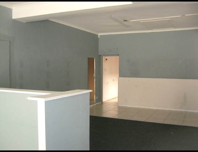 97M² OFFICE TO LET IN STRAND CENTRAL