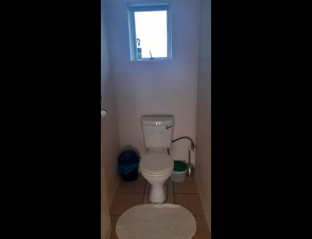 2 bed property to rent in OCEAN VIEW