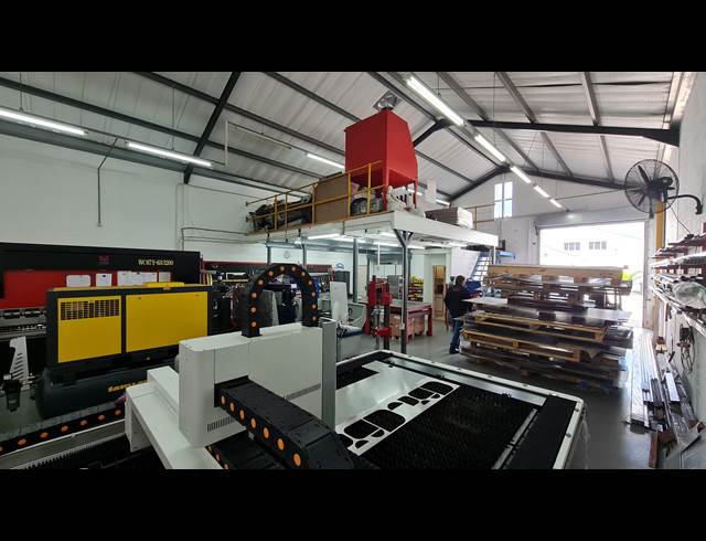 220M² FACTORY TO LET IN DIEP RIVER