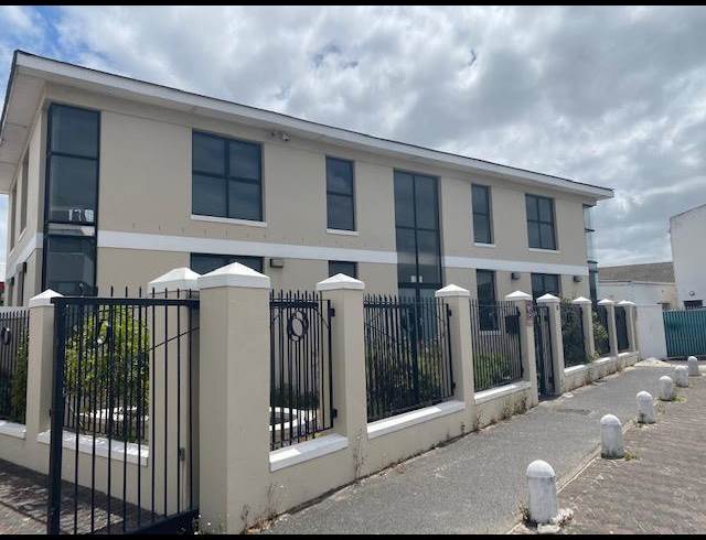 1,200M² WAREHOUSE TO LET IN ELFINDALE