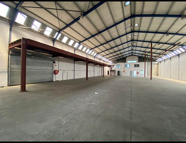1,250M² WAREHOUSE TO LET IN KILLARNEY GARDENS
