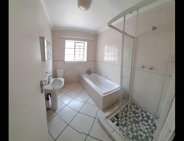 3 BEDROOM PROPERTY TO RENT IN BRENTHURST