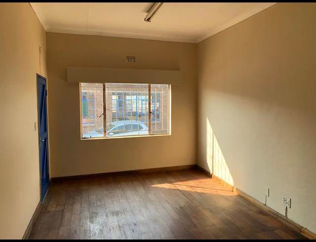 170M² WORKSHOP TO LET IN ROCKY DRIFT