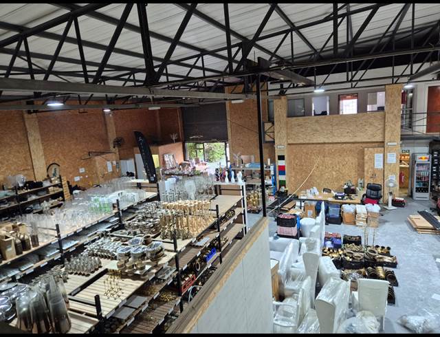 661M² WAREHOUSE TO LET IN SAXENBURG PARK 1
