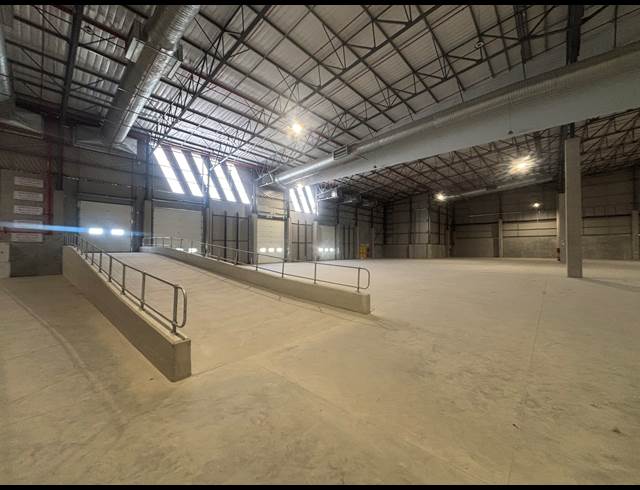 4,375M² WAREHOUSE TO LET IN BLACKHEATH INDUSTRIAL