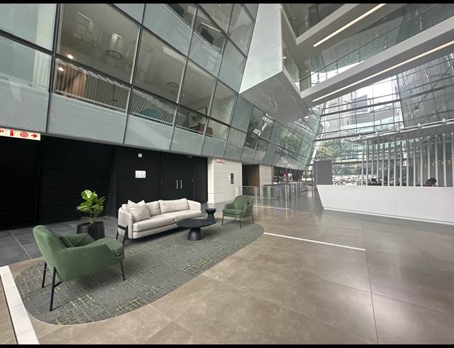 799M² OFFICE TO LET IN SANDTON CENTRAL