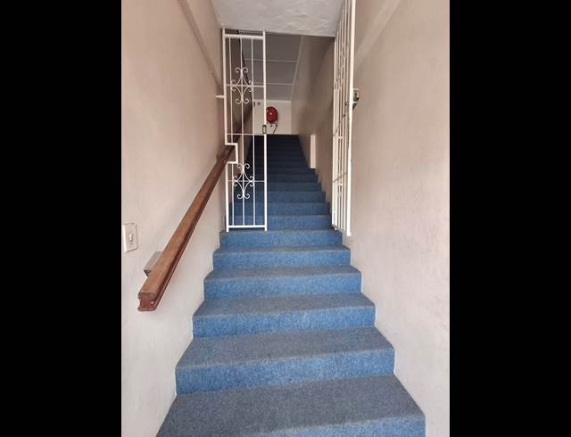 180M² BUILDING TO LET IN ARCADIA