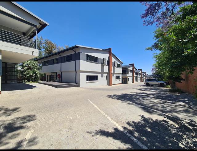 240M² WAREHOUSE TO LET IN ALLANDALE